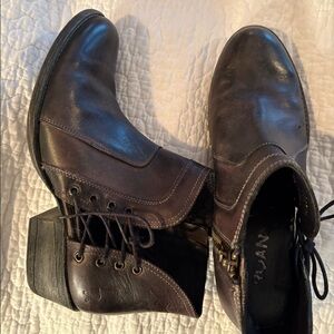 ROAN by bed stu gently used booties!! All leather and beautiful.